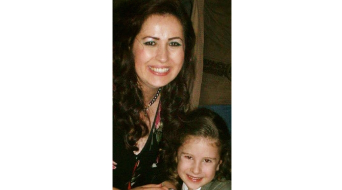 MİT mensubu kocası tarafından öldürülen kadın toprağa verildi