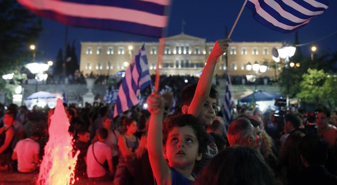 Yunanistan 'hayır' dedi, halk sokakta