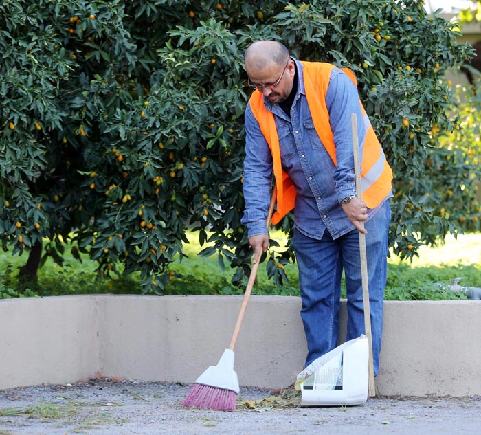 'Hapse de girmem, parayı da ödemem' dedi, çöpçü oldu!