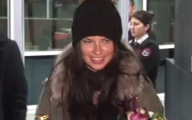 Adriana Lima Türkiye'ye iner inmez bakın ne istedi?