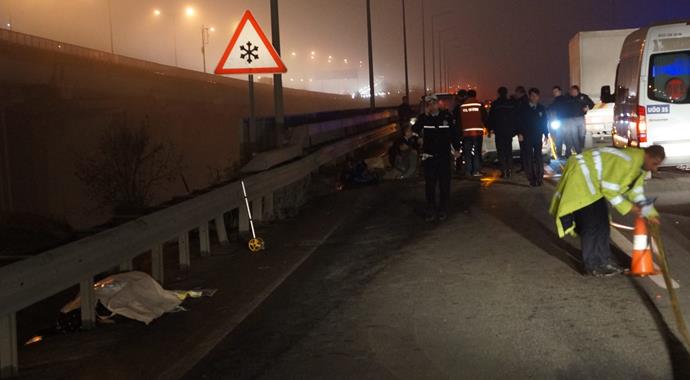 İstanbul'da feci kaza: 2 ölü, 1 yaralı