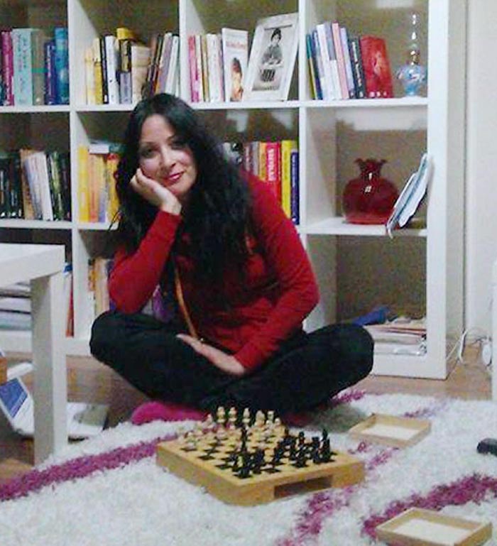 2 öğretmen 50 metrelik uçurumda can verdi!