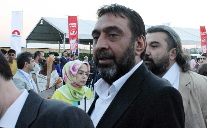 AK Parti'nin iftarına ünlü akını