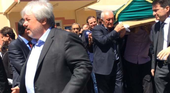 Ali Şen, gözyaşlarını tutamadı