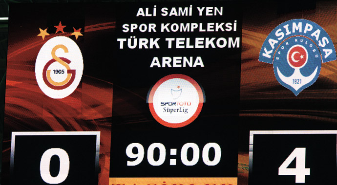 Arena Arena olalı ligde böyle eziyet görmedi! G.Saray darmadağın