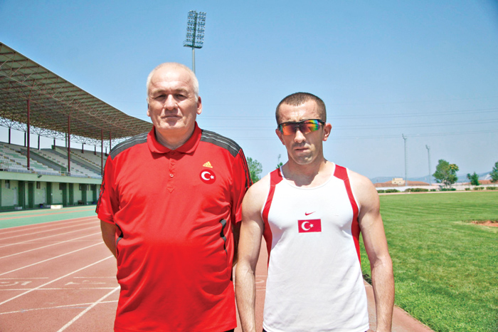 Atletizmde skandal iddiası, gören atlet görmeyenle yarışmış!