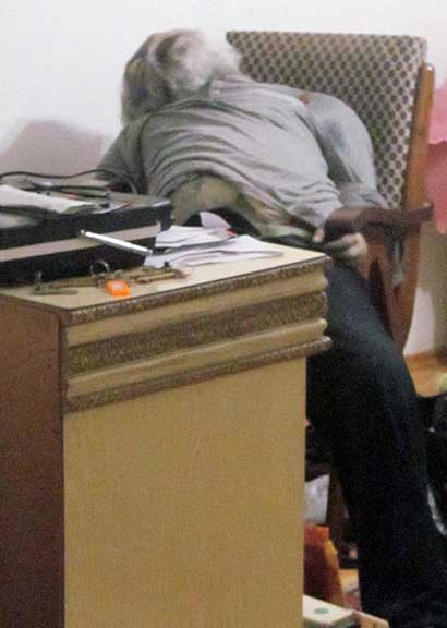 Burdur'da evinden kötü kokular gelen avukatın şüpheli ölümü