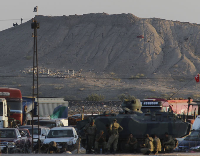 Kobani düştü iddiası! IŞİD 2 bin militanla merkeze ilerliyor