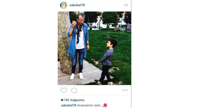 Çağla Şikel annesinin fotoğrafını paylaştı
