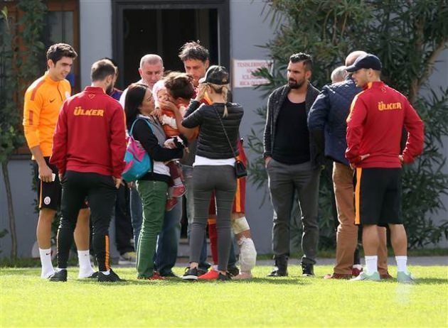 Aydın Yılmaz sakatlanınca eşi gözyaşlarına boğuldu!