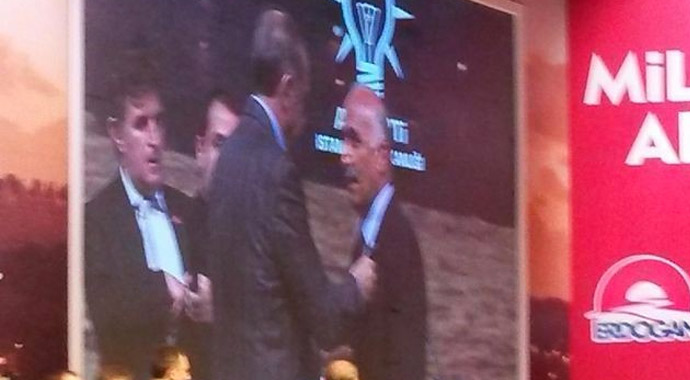 Çıldır Azizoğlu'nu kucakladı