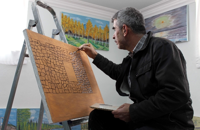 Demirciydi ressam oldu