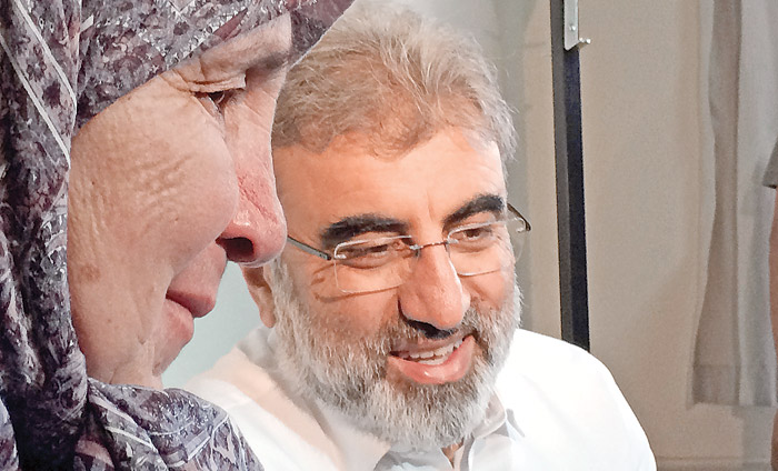 Fedakâr madenci bakanı ağlattı