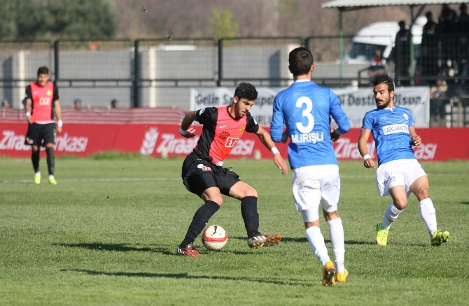 Es-Es Balçova Yaşamspor'u mağlup etti