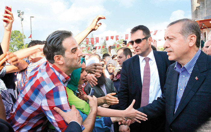 Başbakan Erdoğan: 'Paralel'e destek verenler de suçlu