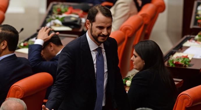 Cumhurbaşkanı Erdoğan'ın damadı Berat Albayrak yemin etti