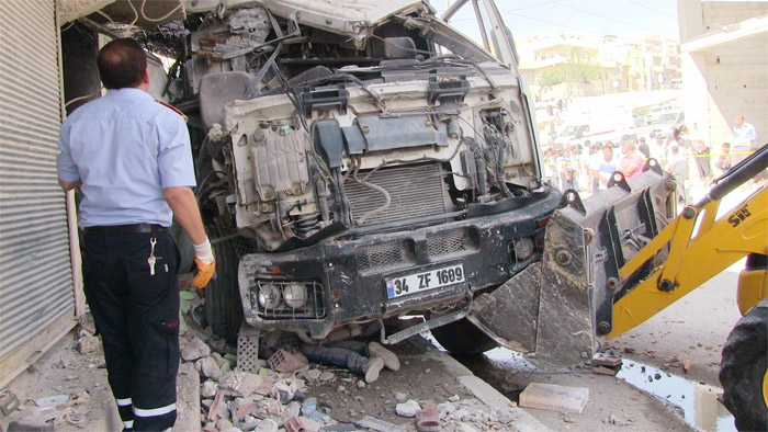 Şanlıurfa'da beton mikseri dehşeti: 2 ölü