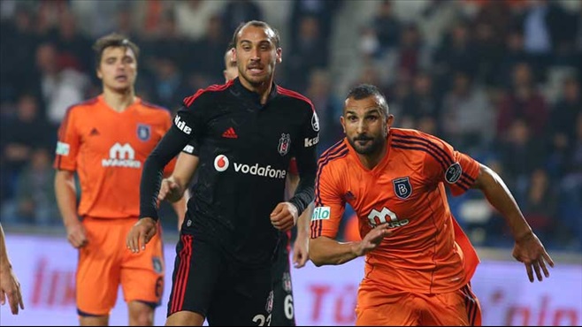 Beşiktaş 1-1 Medipol Başakşehir (CANLI-Dsmart)