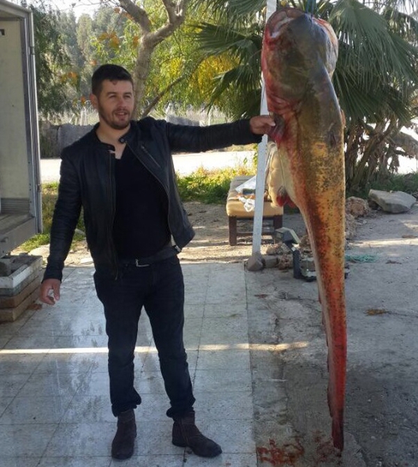 Balıkçılar böylesini ilk kez gördü