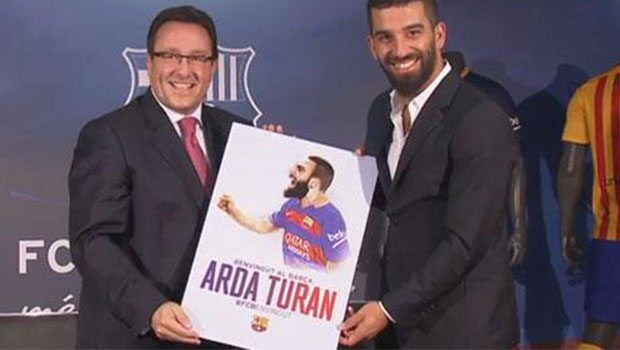 Ve Arda Turan resmen Barça'da