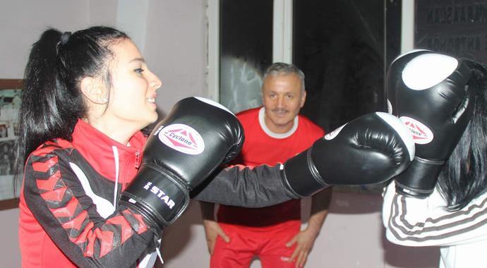 Milli boksör evini Kur'an kursuna dönüştürdü