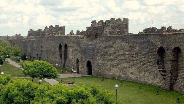Diyarbakır Surları ve Hevsel Bahçeleri UNESCO Dünya Kültür Mirası Listesi'nde