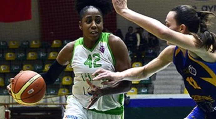 Darp edilen ABD'li basketbolcu Türkiye'yi terk etti!