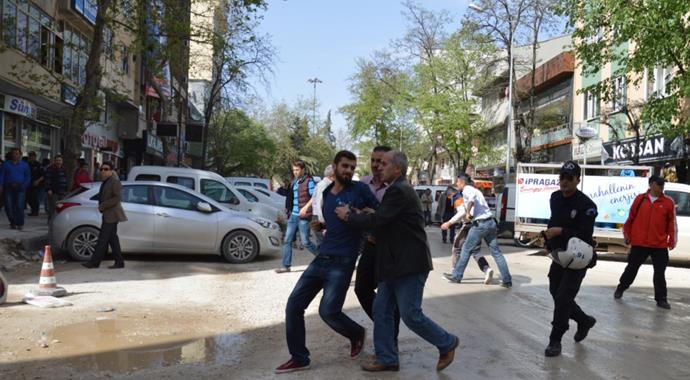 Bursa'da HDP lokali açılışında gerginlik