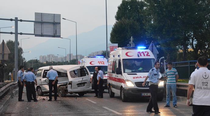 Bursa'da zincirleme kaza: 3 yaralı