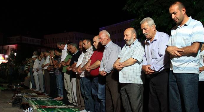 2015 Kadir Gecesi / TESBİH NAMAZI NASIL KILNIR (Kadir Gecesi Neler Yapılmalı)