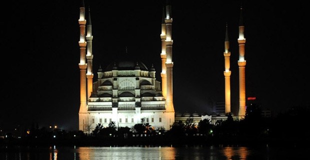 Bu gece Mevlid Kandili