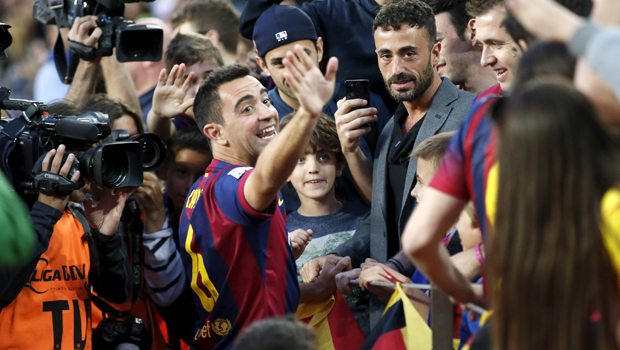 Sahanın ortasında hüngür hüngür ağladı