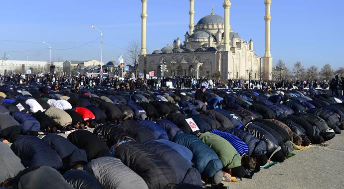 800 bin Çeçen, Peygamber Efendimiz için yürüdü