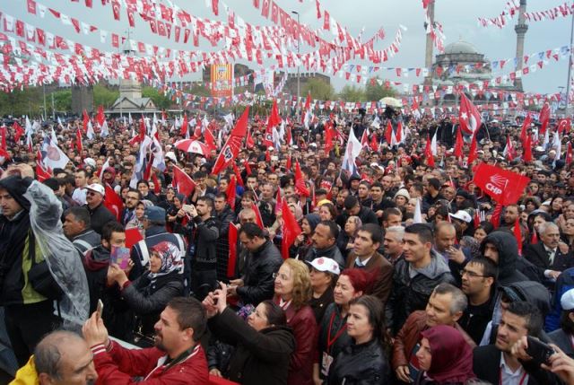 CHP'nin Kayseri mitingine katılım çok az oldu