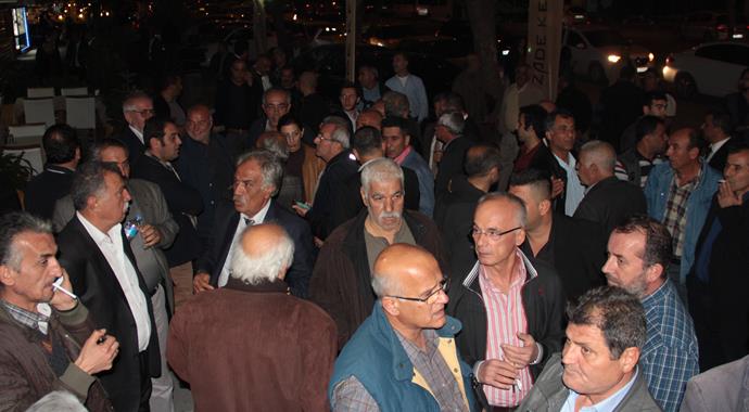 CHP'li Başkan 200 kişi ile binayı bastı