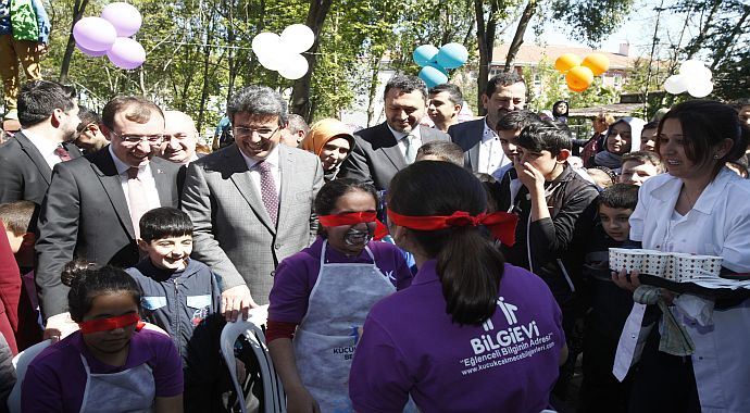 Küçükçekmece'de çocuklara özel sokak