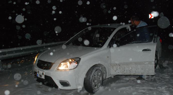 Bolu Dağı'nda kar yağışı başladı