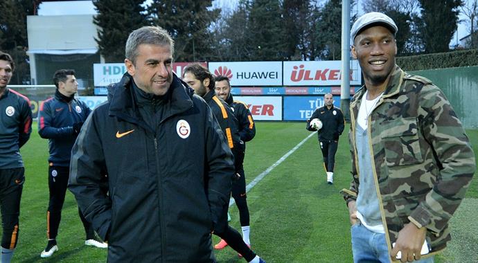 Drogba'dan Galatasaray'a sürpriz ziyaret!