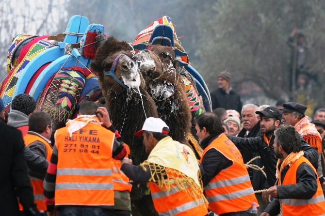 Demba Ba Arena'da boy gösterdi