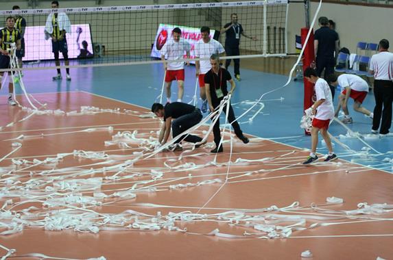 Fenerbahçe Beşiktaş maçı öncesi arbede