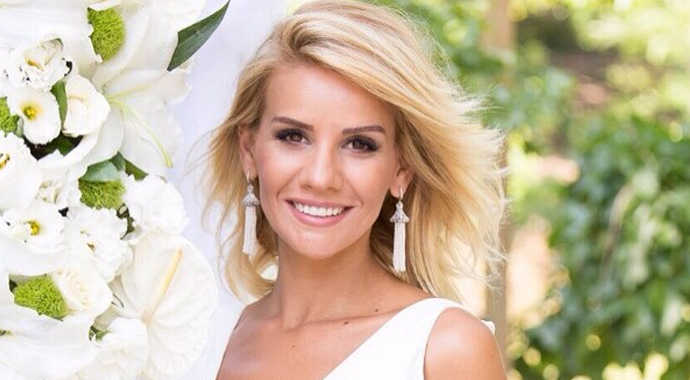 Esra Erol imaj değiştirdi