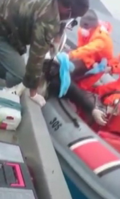 Balıkçıların ağına ceset takıldı