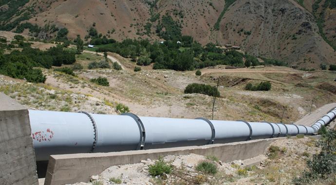 Tunceli'de teröristler HES santralini 30 kilo bombayla patlattı