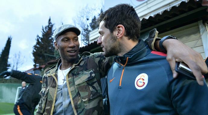 Drogba'dan Galatasaray'a sürpriz ziyaret!