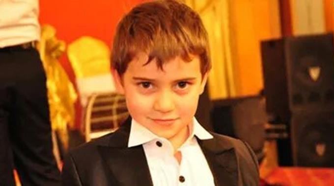 Zeytinburnu'nda site içerisinde servis faciası