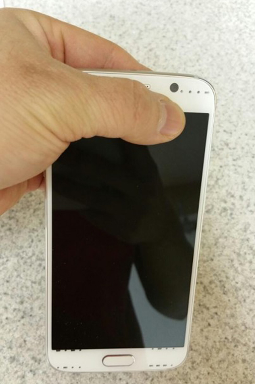 Galaxy S6'nın son fotoğrafları sosyal medyaya sızdı