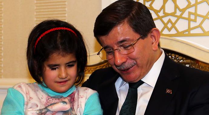 Görme engelli Elmas'tan Davutoğlu'nu şaşırtan cevap