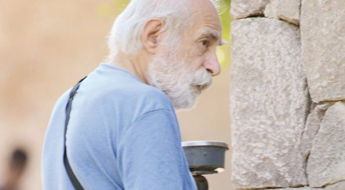 Ünlü oyuncu emekli maaşı kuyruğunda