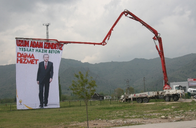 Başbakan'a sevgisini böyle gösterdi
