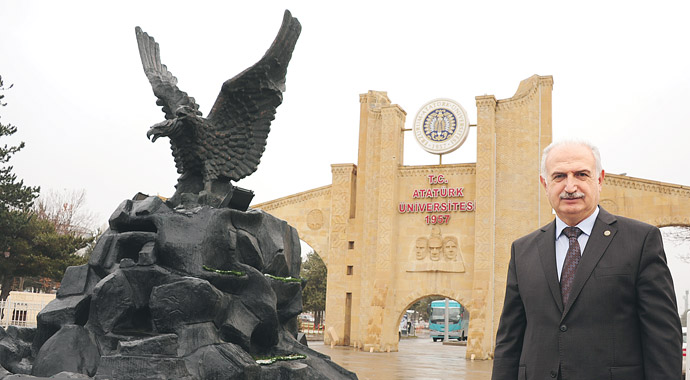 Atatürk Üniversitesi Rektörü Prof.Dr.Hikmet Koçak: Şark'ın bilim merkeziyiz